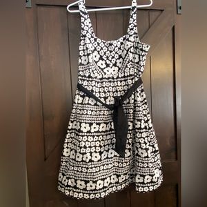 Black and white maternity dress